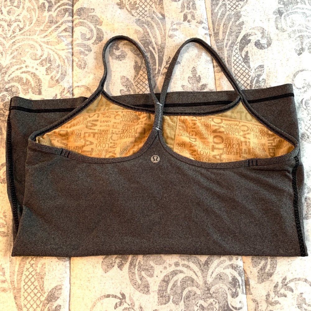 Lululemon top